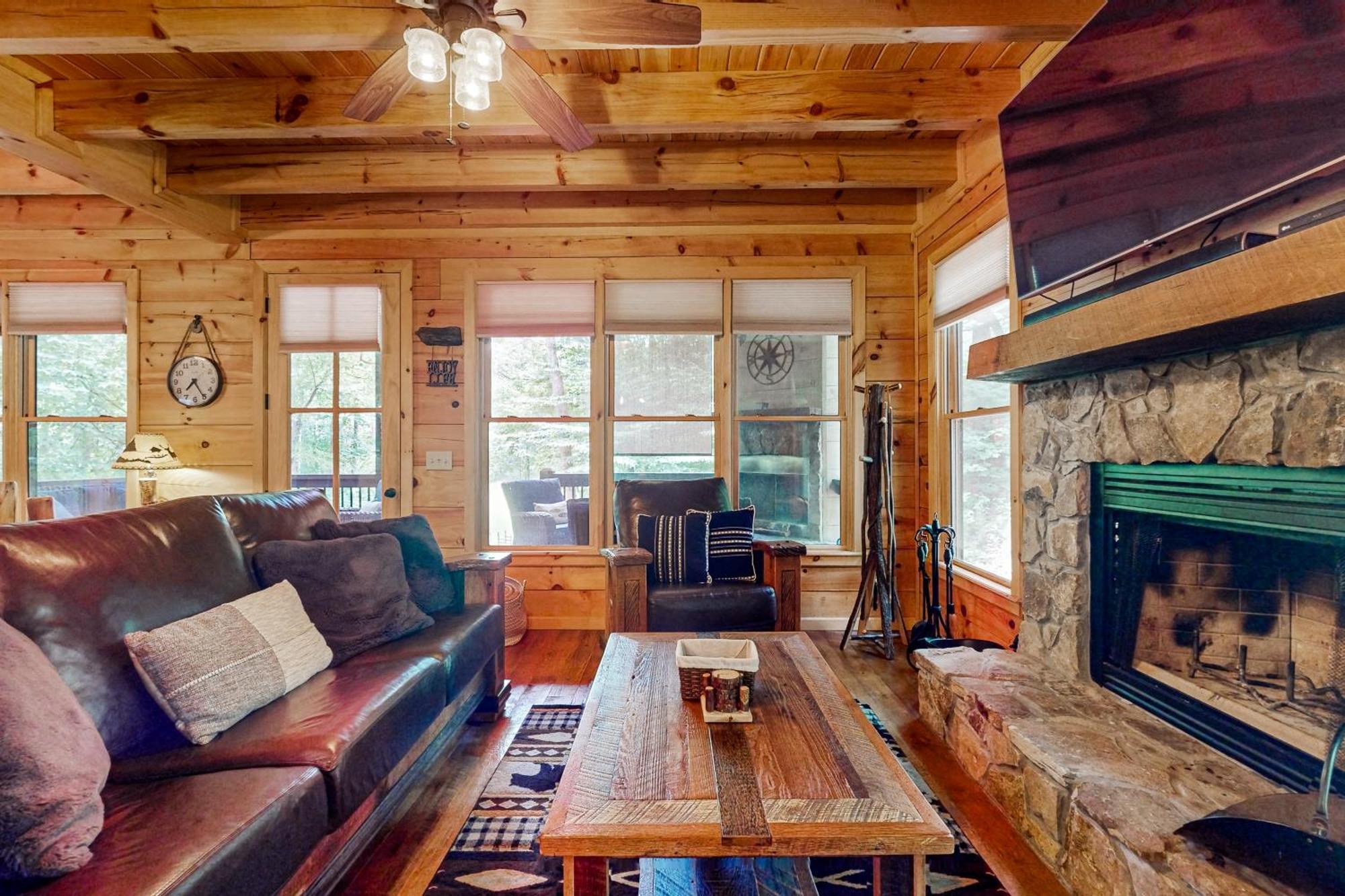 Villa Simply Devine At Water'S Edge Blue Ridge Exterior foto
